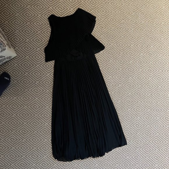 Black Formal Dress - Picture 2 of 2